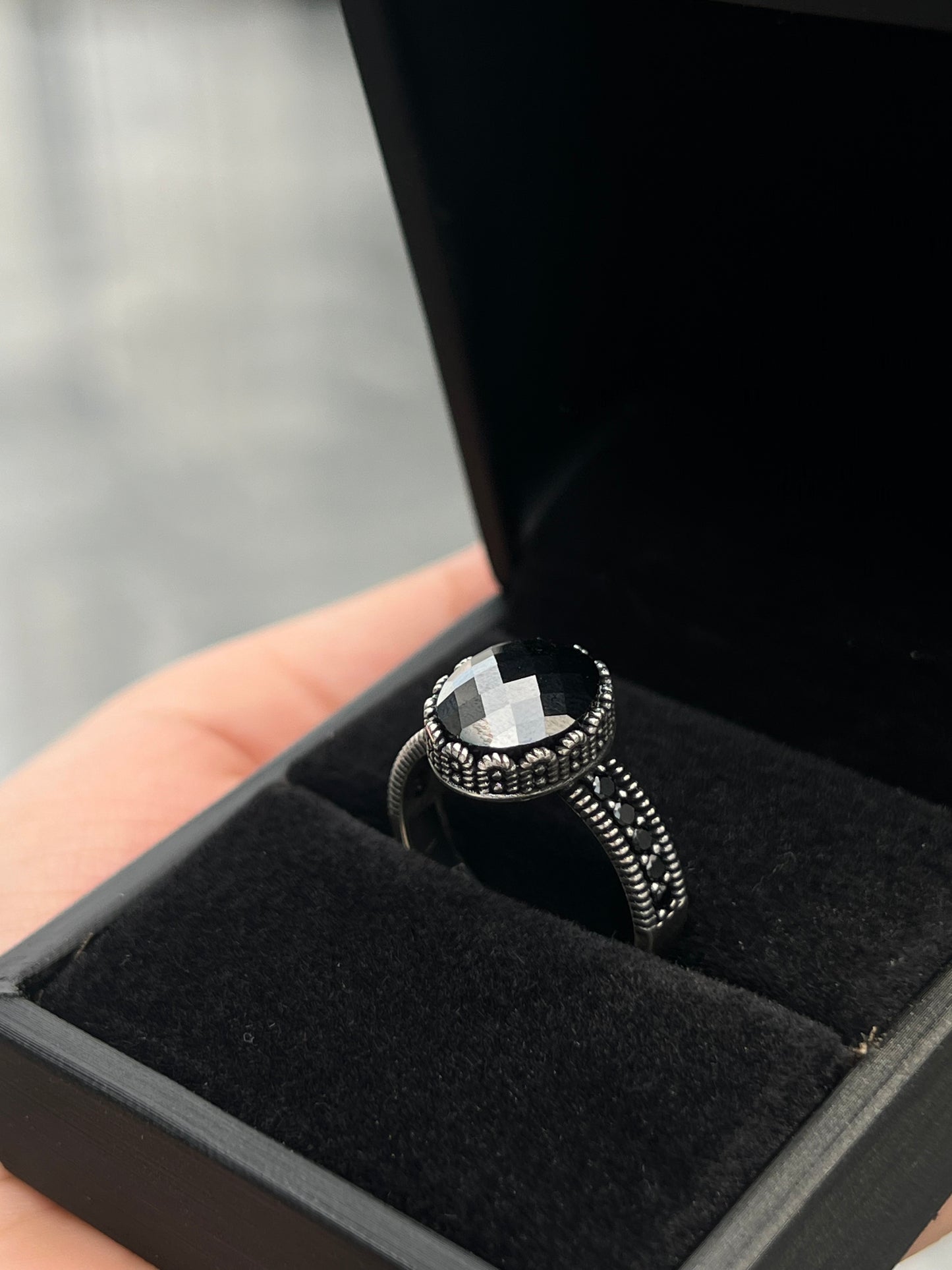Black Center Piece Zirconia Ring for Men in Sterling Silver 925s
