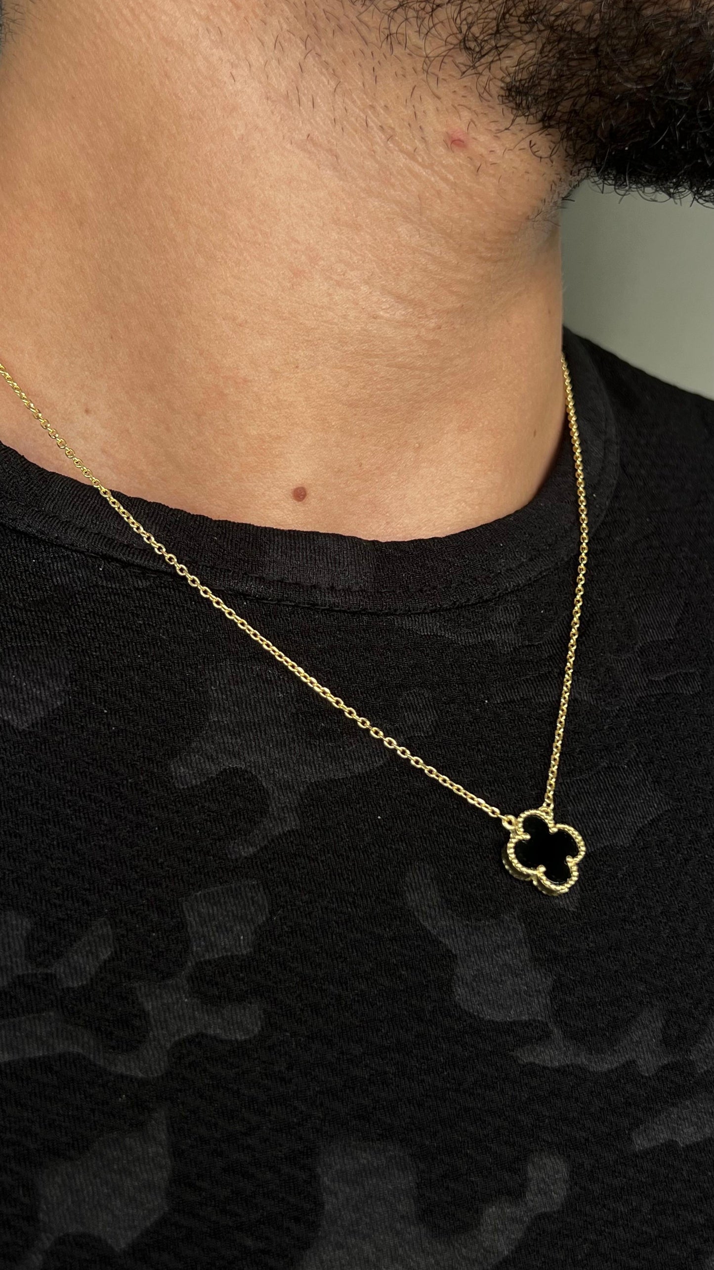 One black van cleef Necklace-Gold plated/pure silver S925