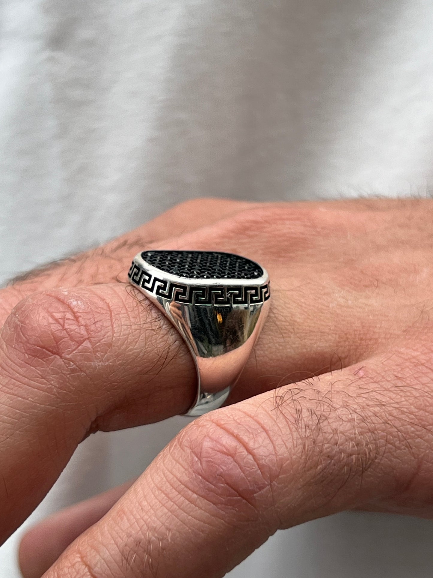 Black Zirconia -Vercase pattern Ring for Men in Sterling Silver 925s