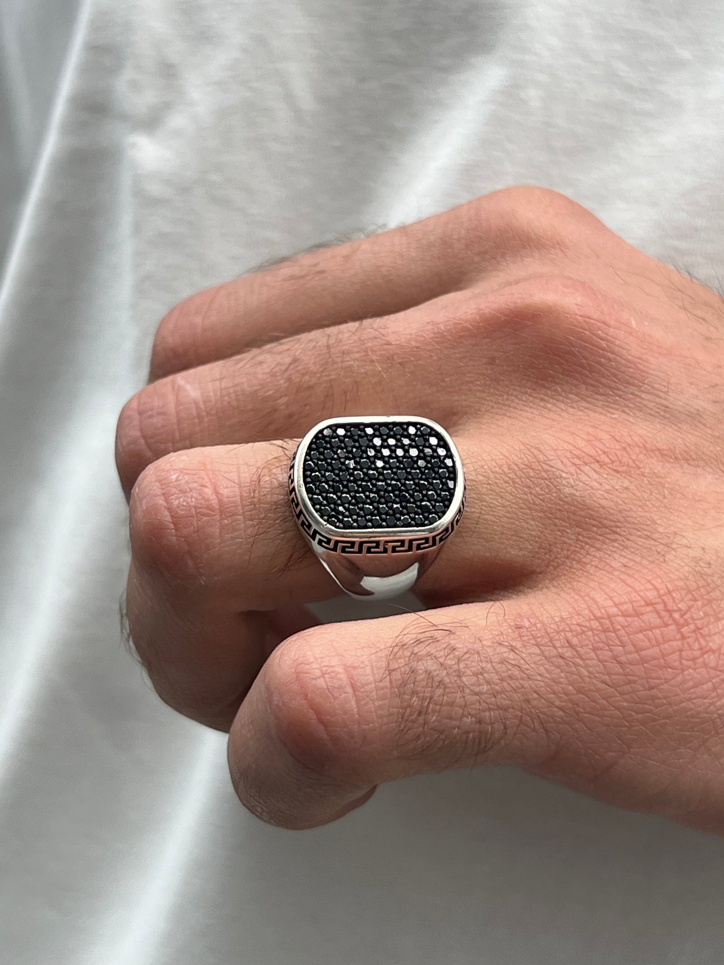 Black Zirconia -Vercase pattern Ring for Men in Sterling Silver 925s