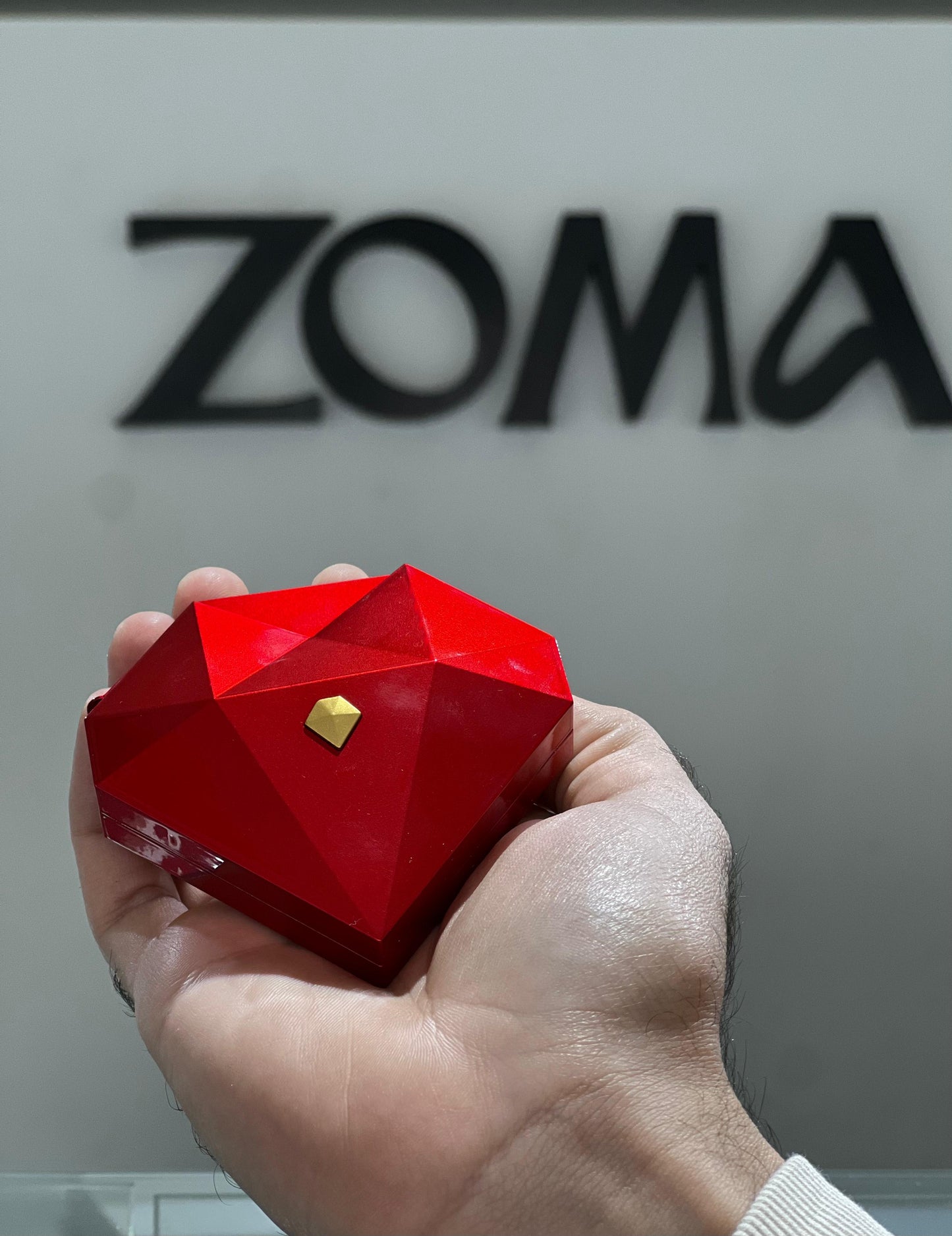 Pump Diamond Red Heart Valentine’s Box