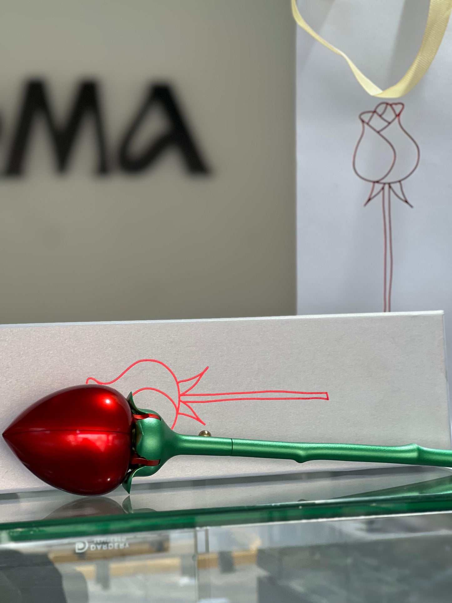 Open Metal Flower Valentine’s box🌹