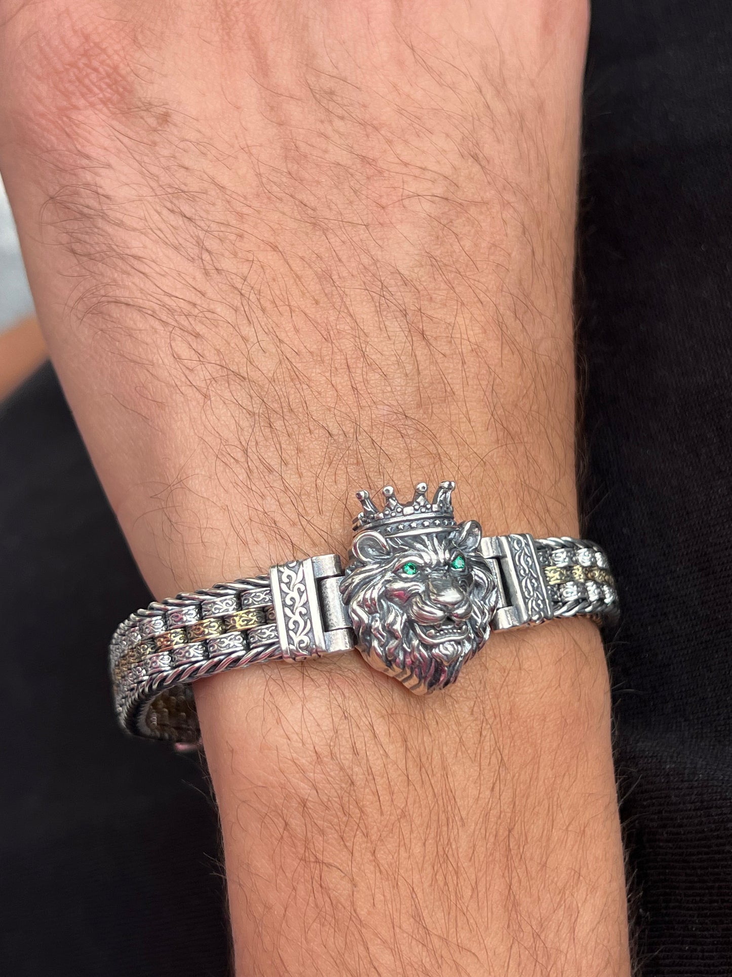 Emerald eyes King lion head bracelet for men 925s