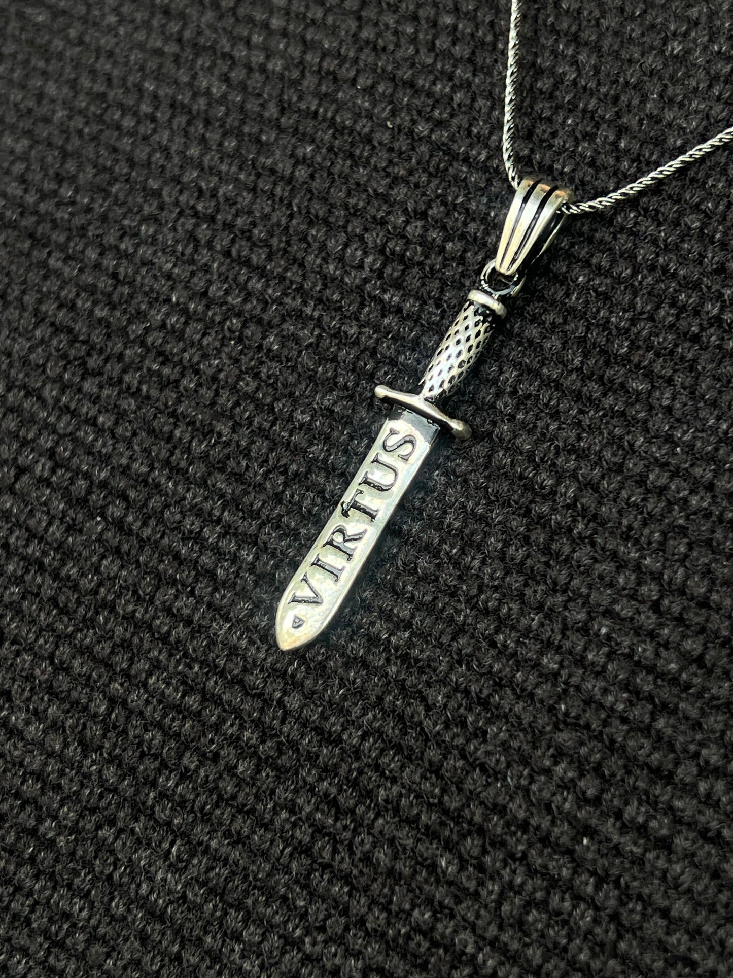 Virtus Pendant – S925 Silver-5cm