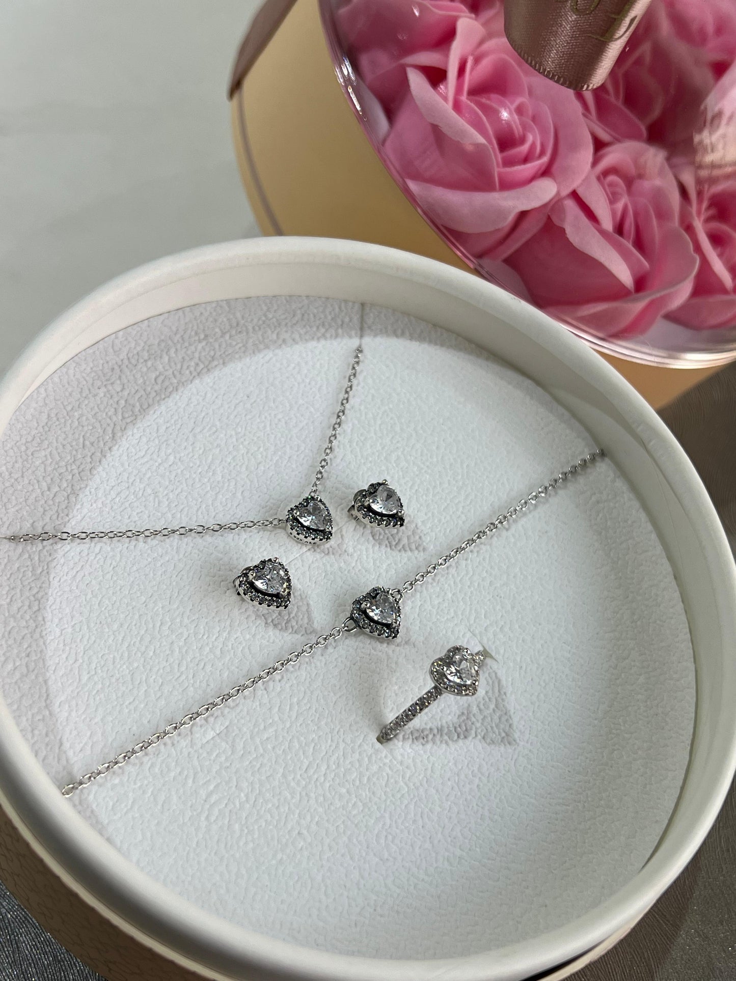 Forever pink Flower Valentine’s Box