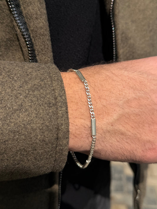 Sleek Bar Grommet-S925 Sterling Silver 21cm-4mm