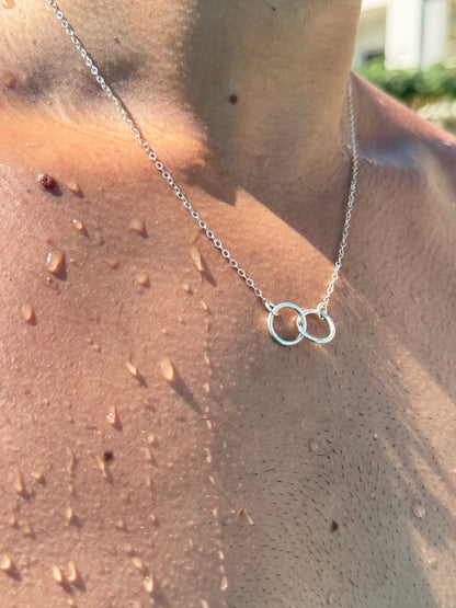 interlocking circles Necklace in Sterling Silver 925s