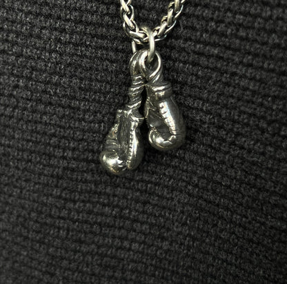 Heavy Boxing Pendant – S925 Silver-3cm