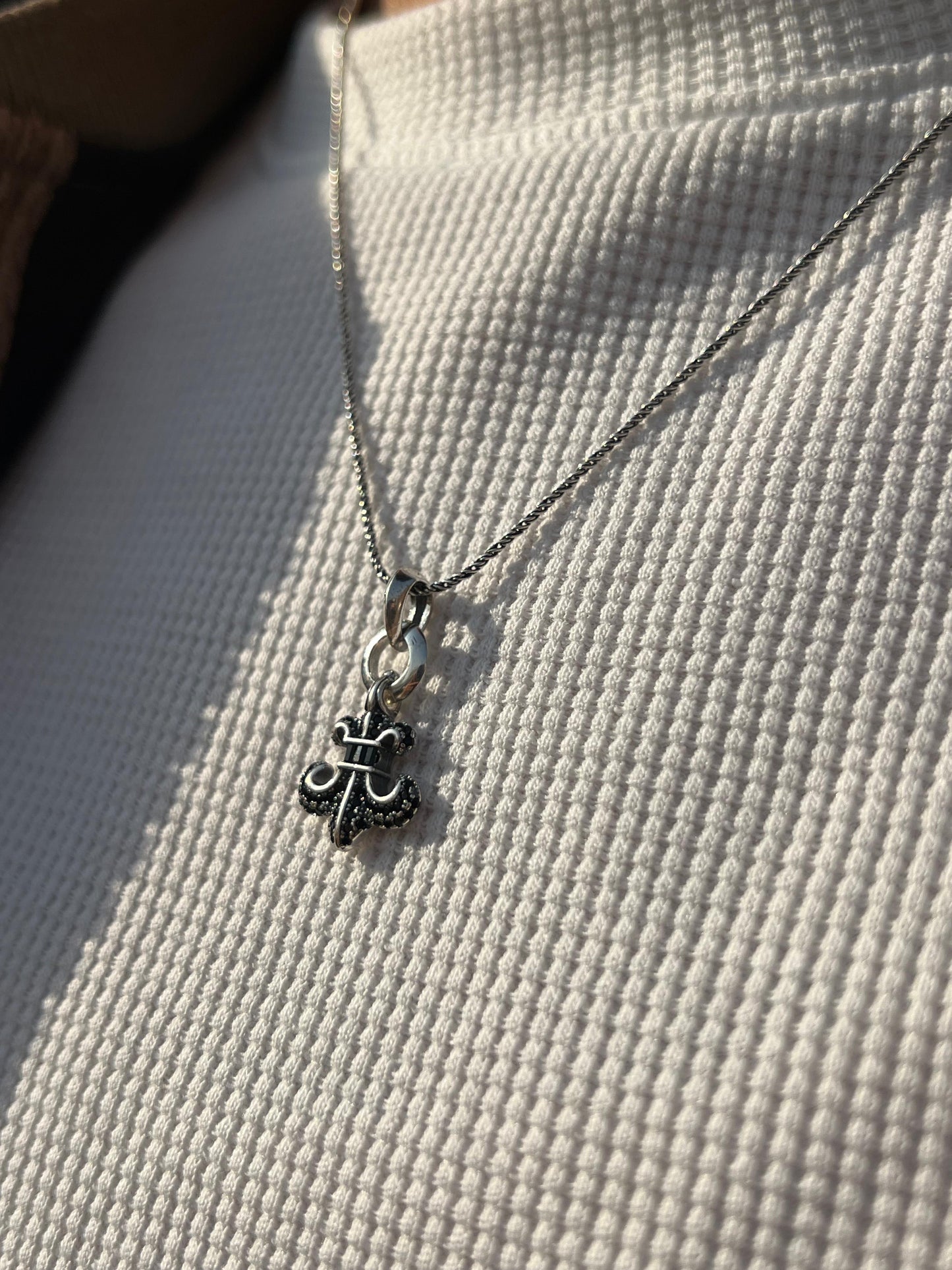 Fleur-de-lis Necklace for Men's Sterling Silver 925s