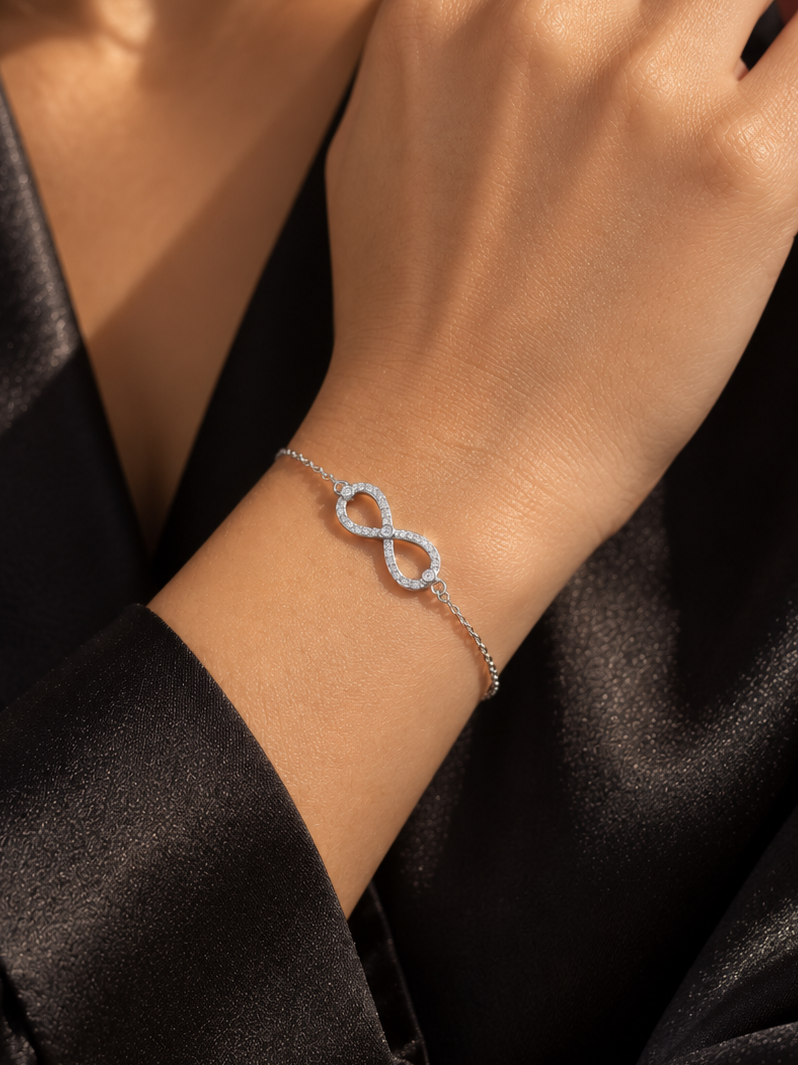 Sparkling Infinity Bracelet -in Sterling Silver -925