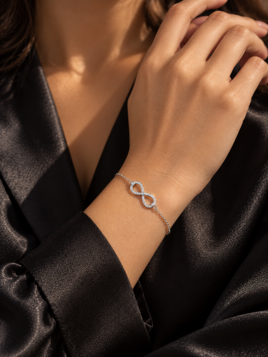 Sparkling Infinity Bracelet -in Sterling Silver -925