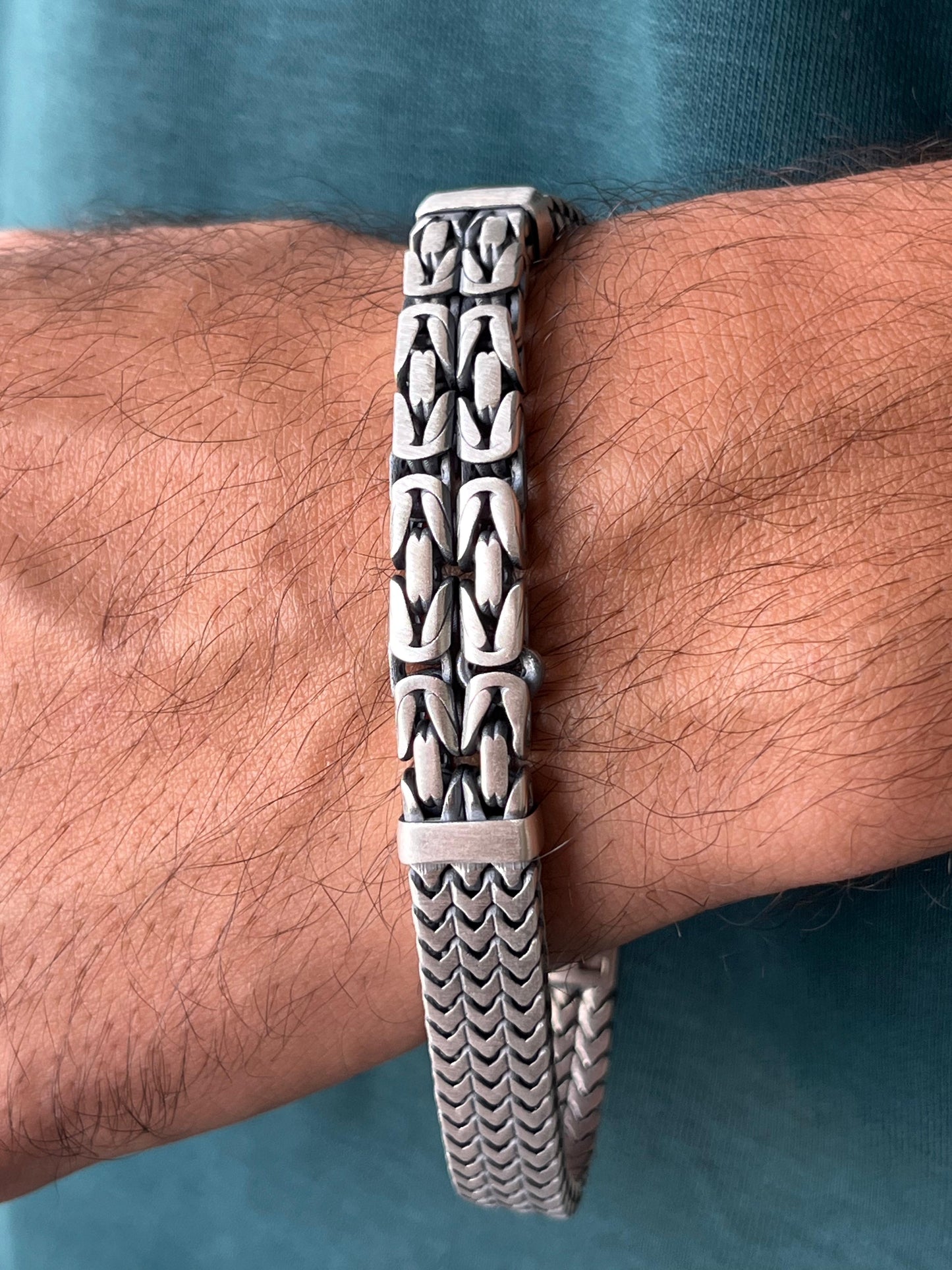 Sleek V-cut X King Bracelet for Men's Sterling Silver 925s-24cm