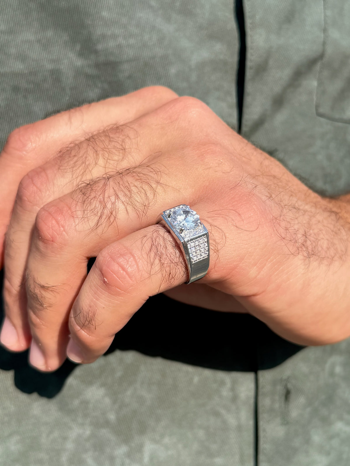 Crownset Ring in Sterling Silver 925s