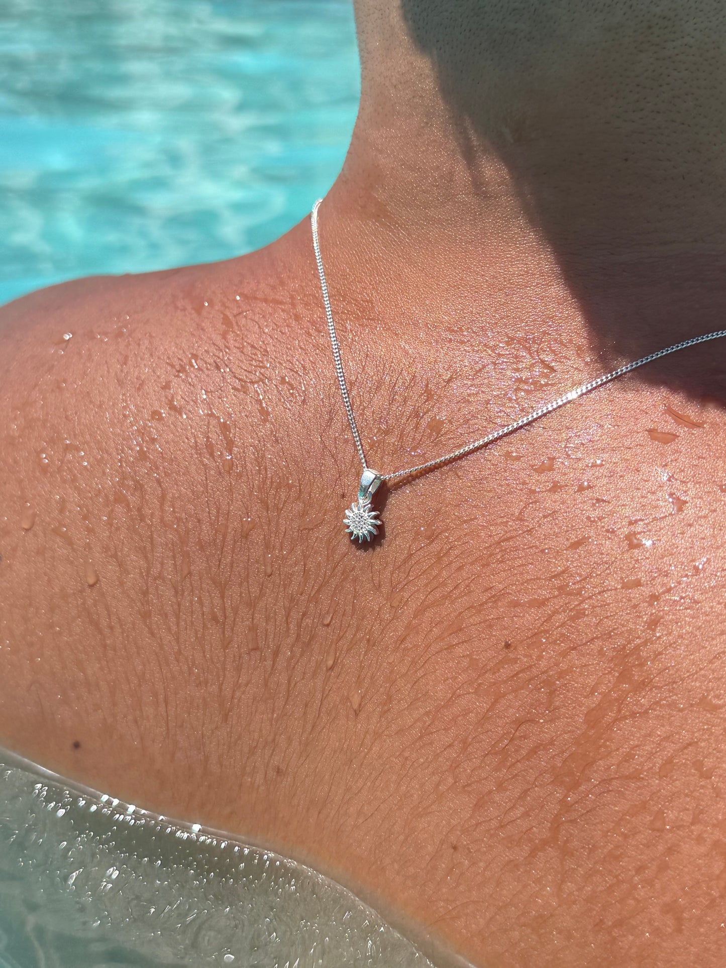 White Sun Necklace in Sterling Silver 925s