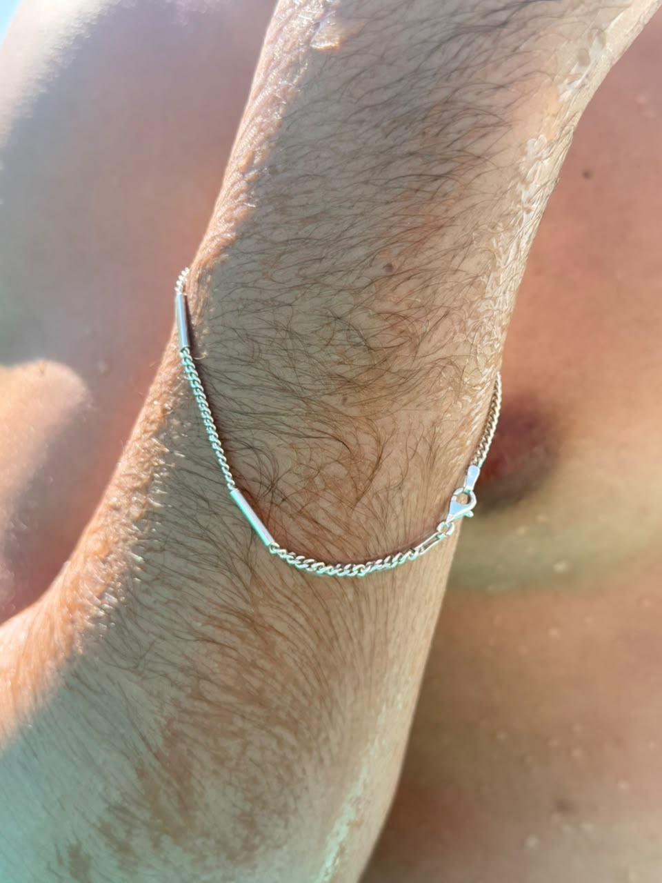 Sleek Bar Grommet Bracelet Sterling Silver 925s-22cm