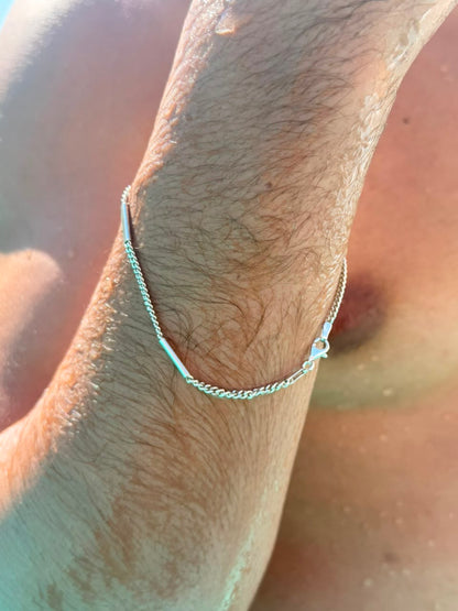 Sleek Bar Grommet Bracelet Sterling Silver 925s-22cm