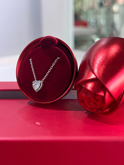 Fancy Metal Flower Valentine’s box🌹