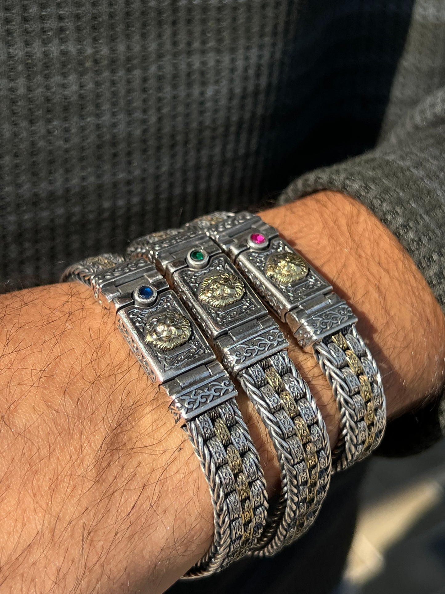 Emerald eyes King lion head bracelet for men 925s