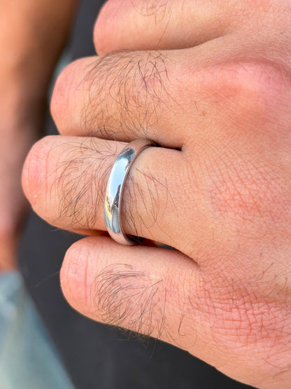 3.5mm Sleek Engagement Ring in Sterling Silver 925s