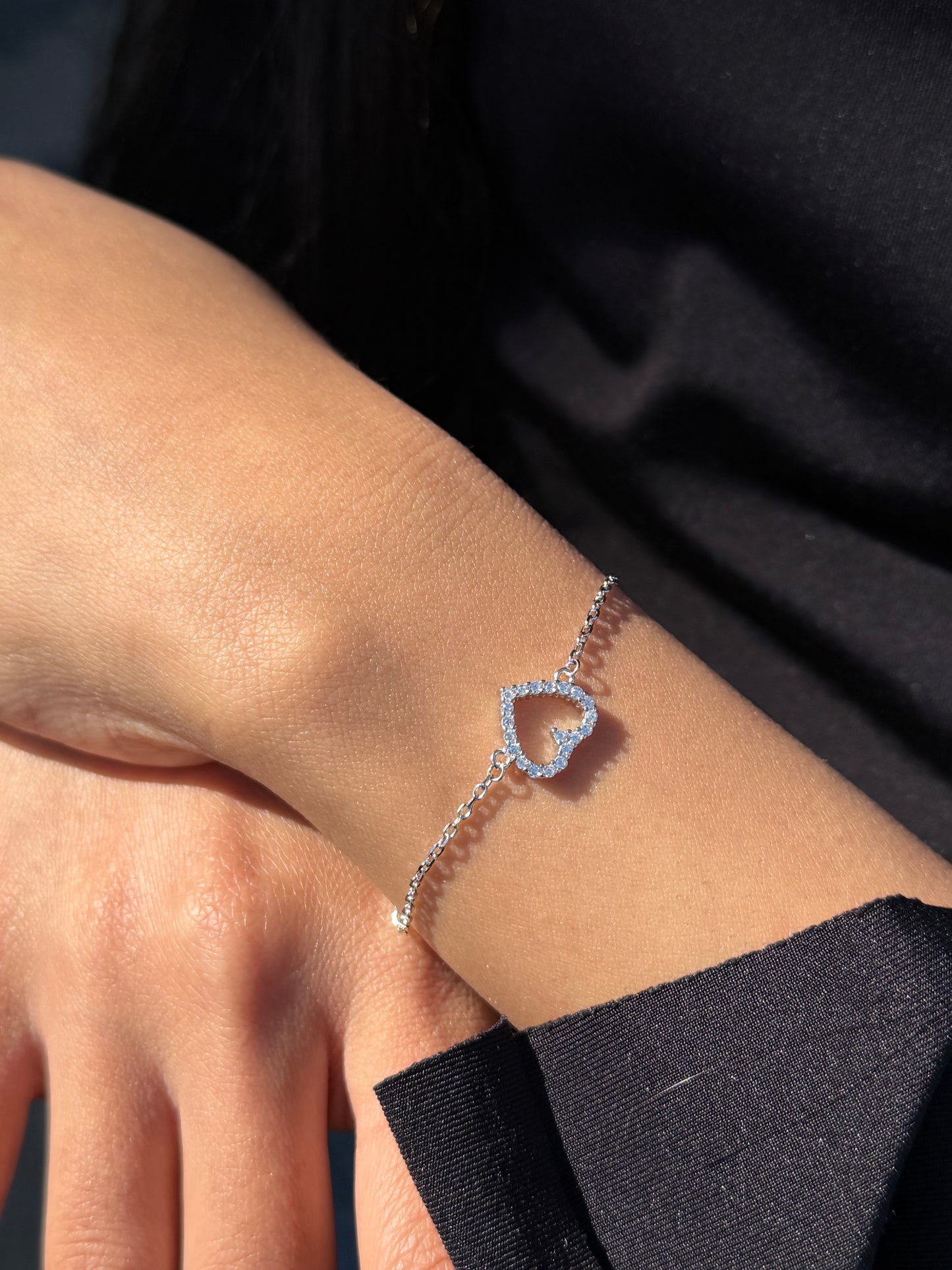 (1) Zirconia Heart Bracelet -in Sterling Silver -925