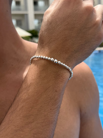 Silver Beads Adjustable Macramé Bracelet