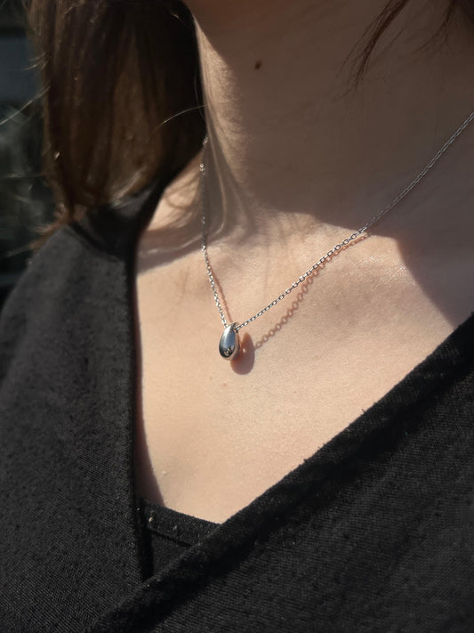 Teardrop Necklacein Sterling Silver -925