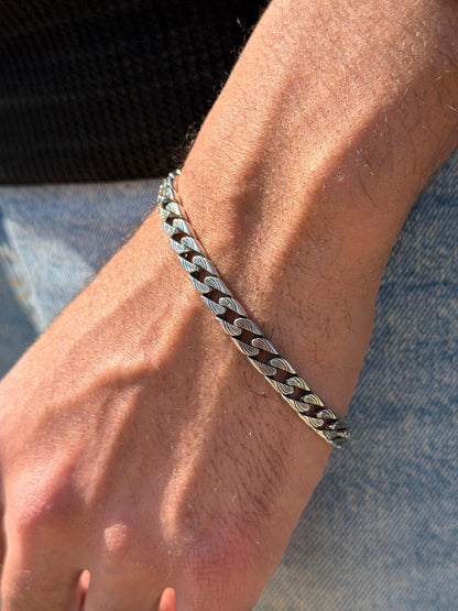 Knight’s Legacy Grommet-S925 Sterling Silver Bracelet (21cm-6.5mm)