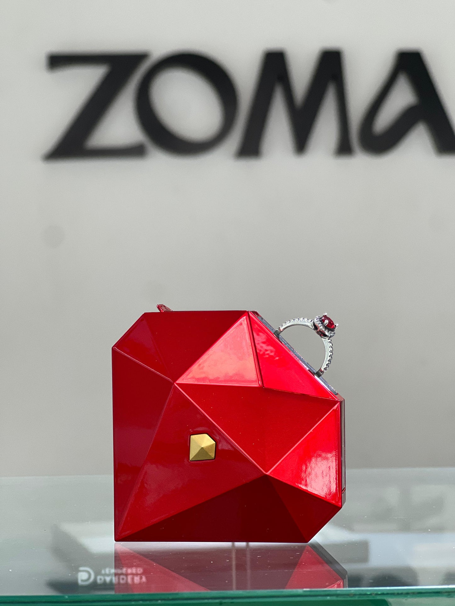 Pump Diamond Red Heart Valentine’s Box