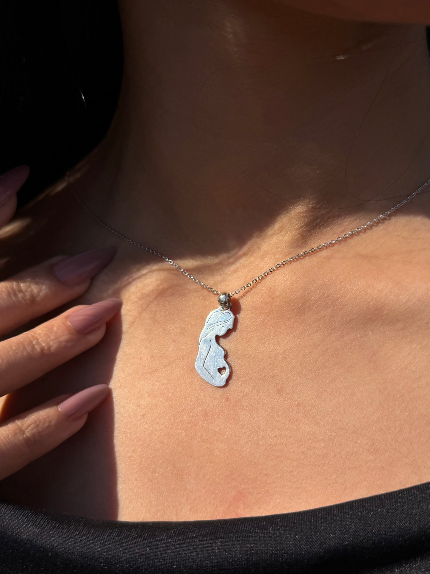 Pregnant Mommy Necklace in Sterling Silver 925s