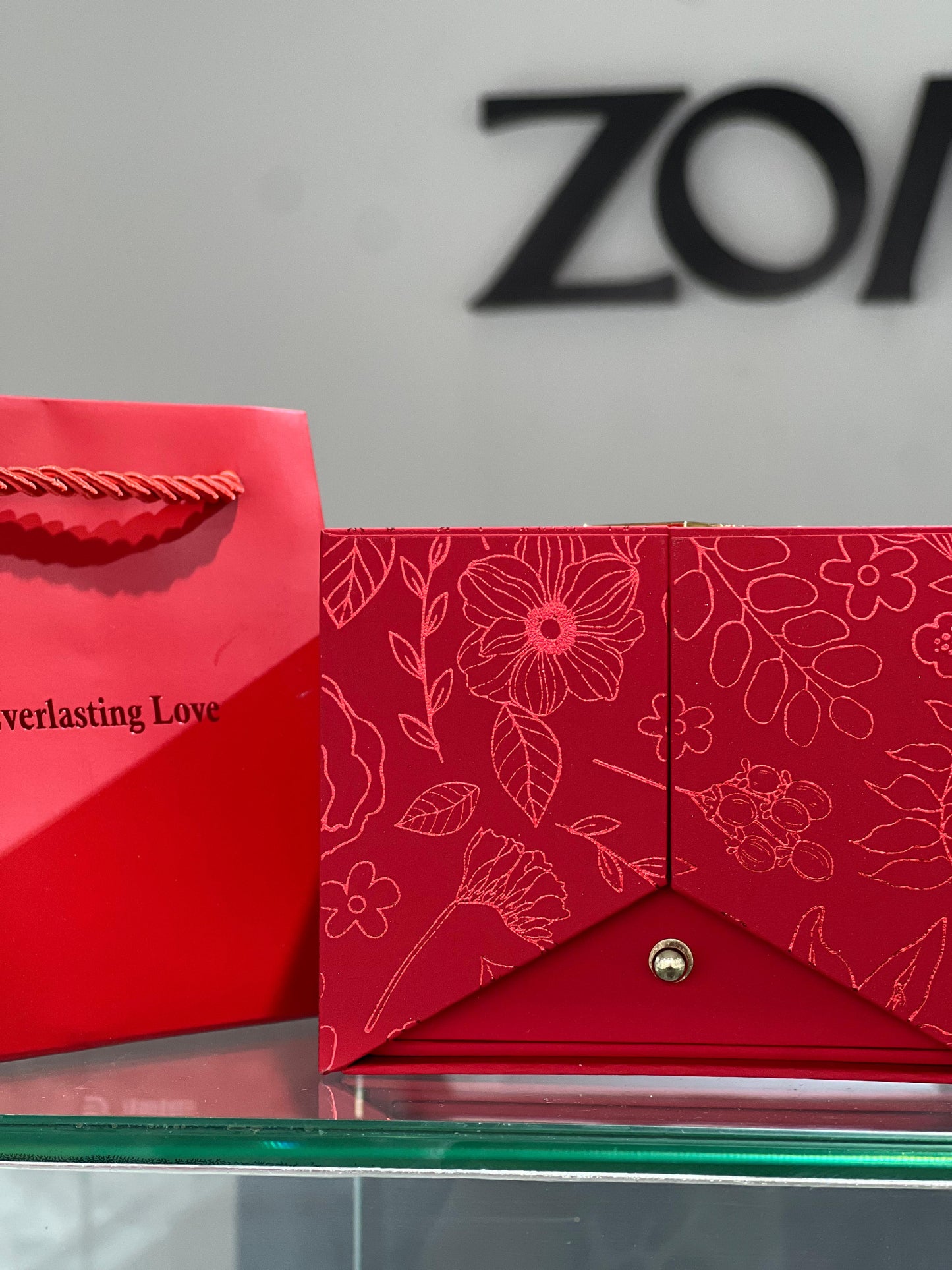 Red Drawer Flower Valentine’s Box