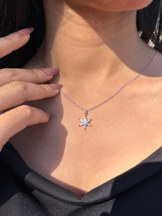 Main stone Star Necklace in Sterling Silver 925s