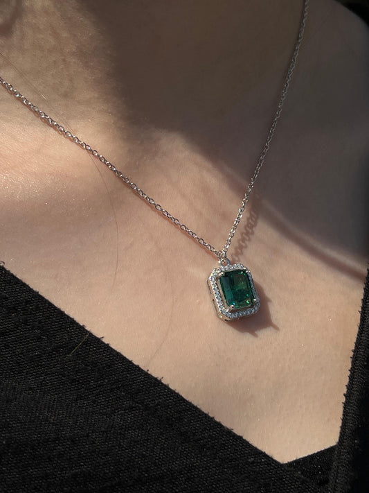 Green Zirconia Necklace-in Sterling Silver -925