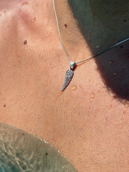 Zirconia wing Necklace in Sterling Silver 925s