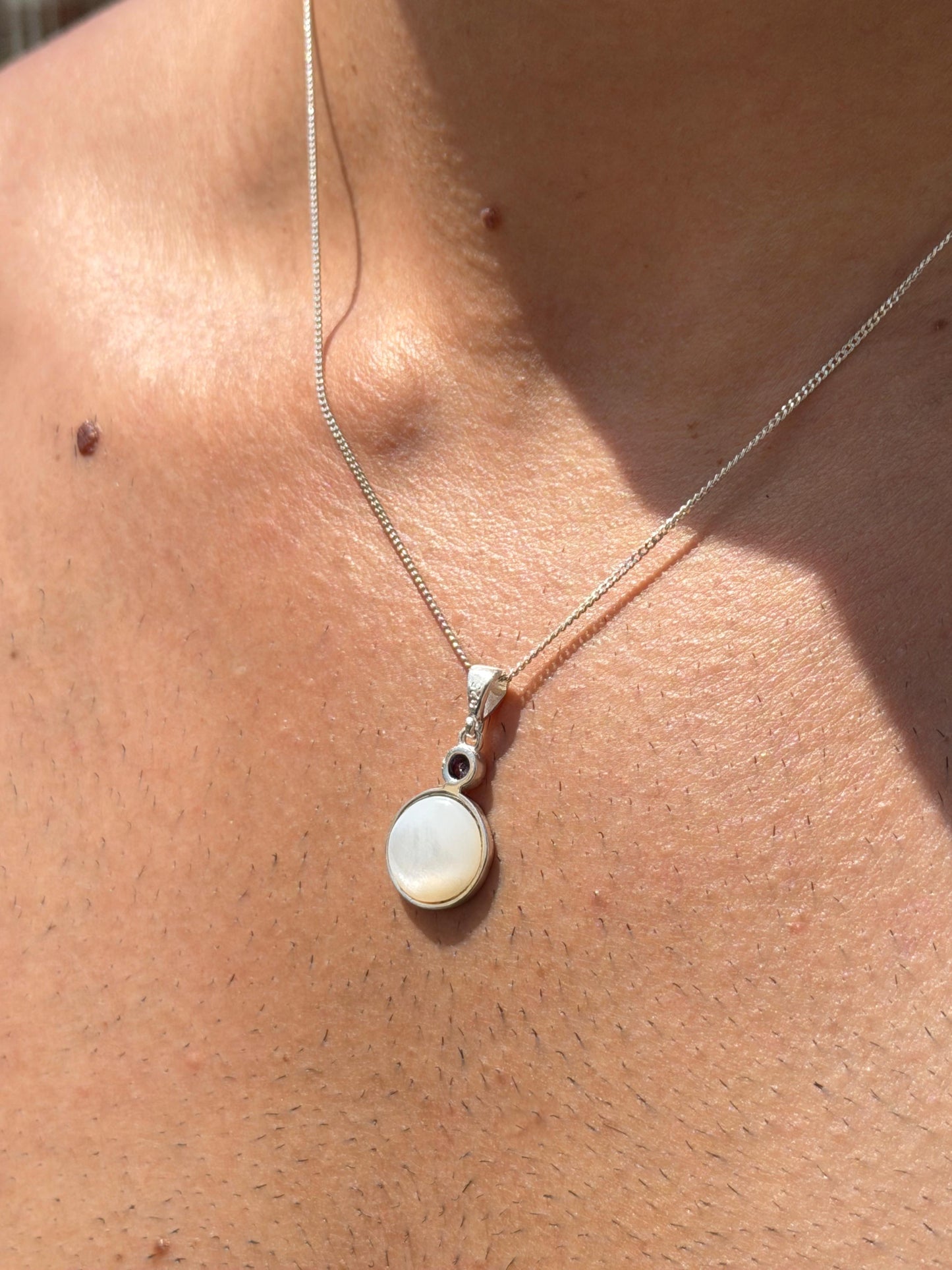 Coin Shell Necklace in Sterling Silver 925s