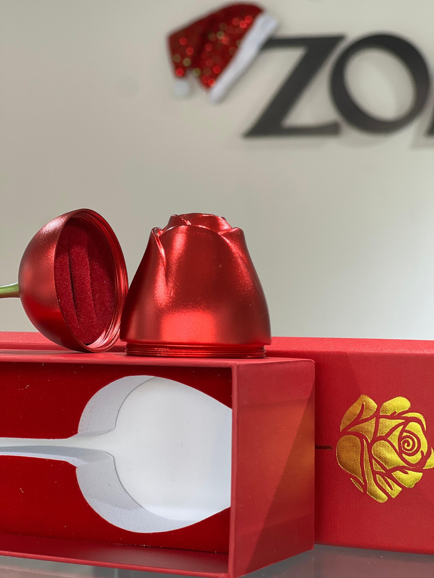 Fancy Metal Flower Gift box🌹