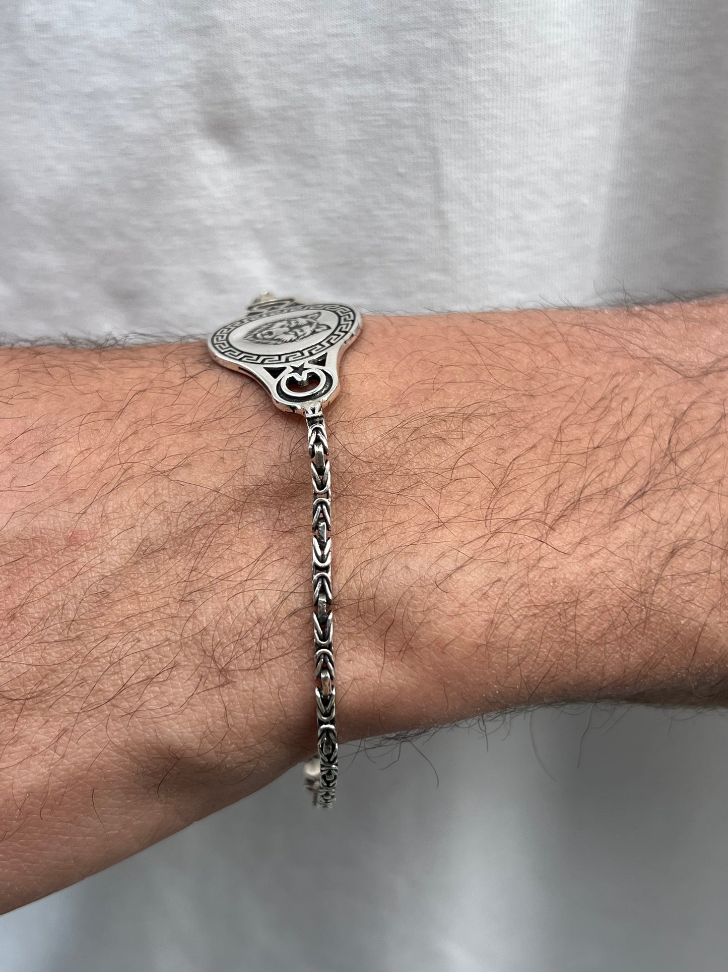 Wolf Strength Bracelet for Men's Sterling Silver 925s-18cm