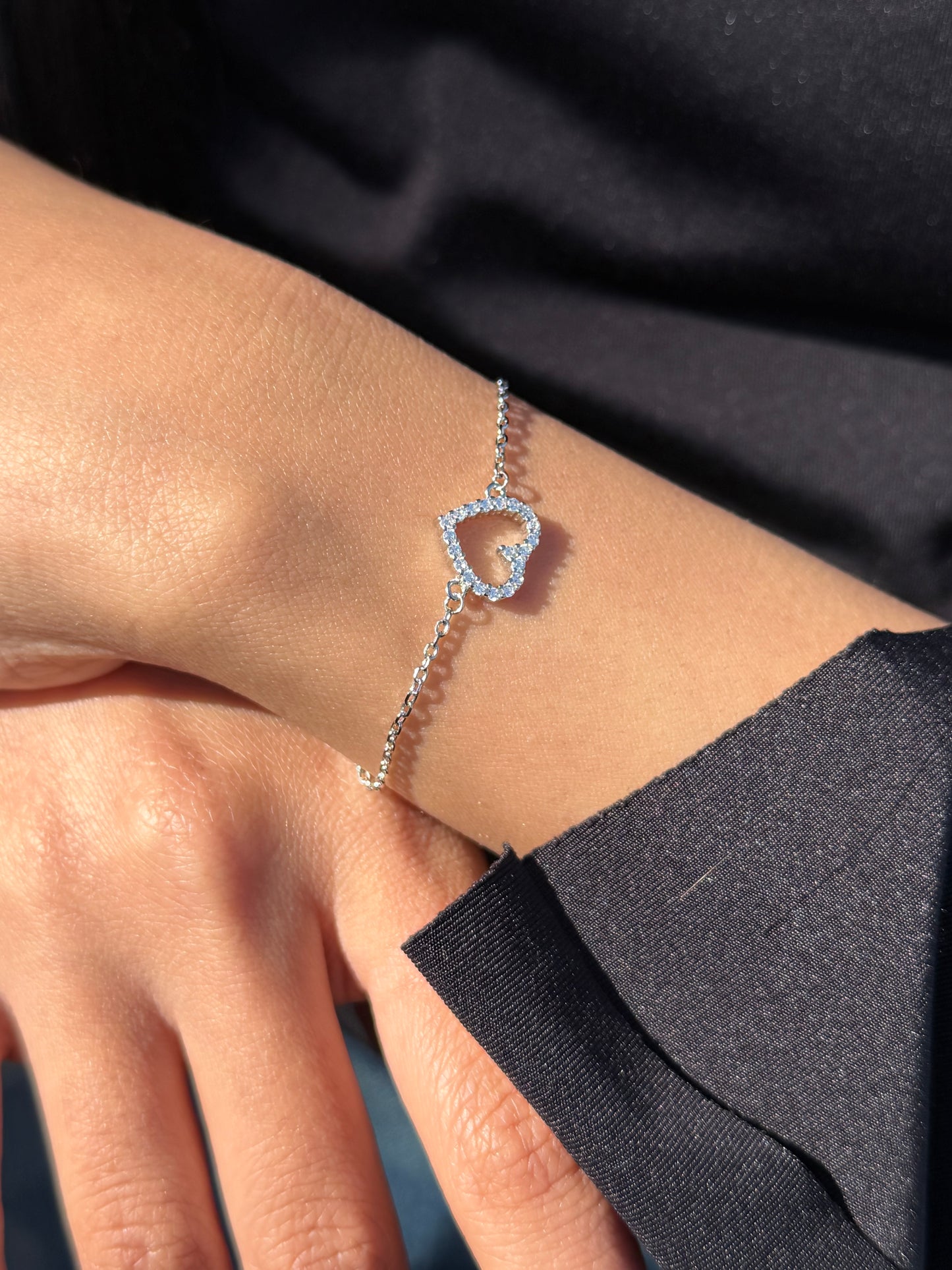 (1) Zirconia Heart Bracelet -in Sterling Silver -925