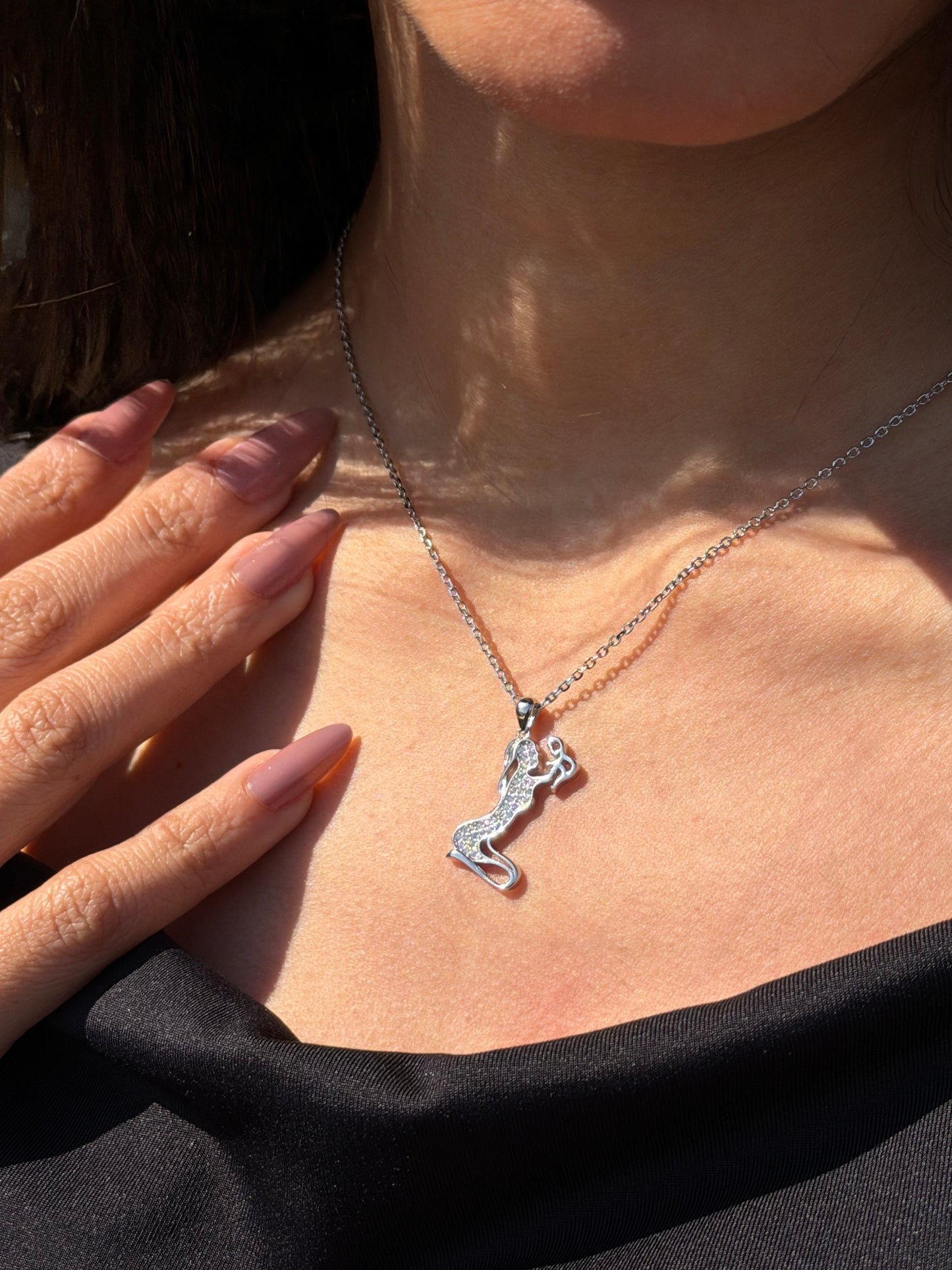 (1) Mommy Necklace in Sterling Silver 925s