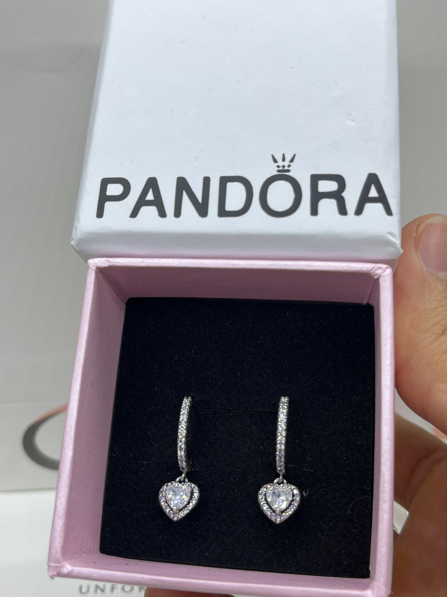 Pandora-Sparkling Halo Heart Hoop Earrings💞