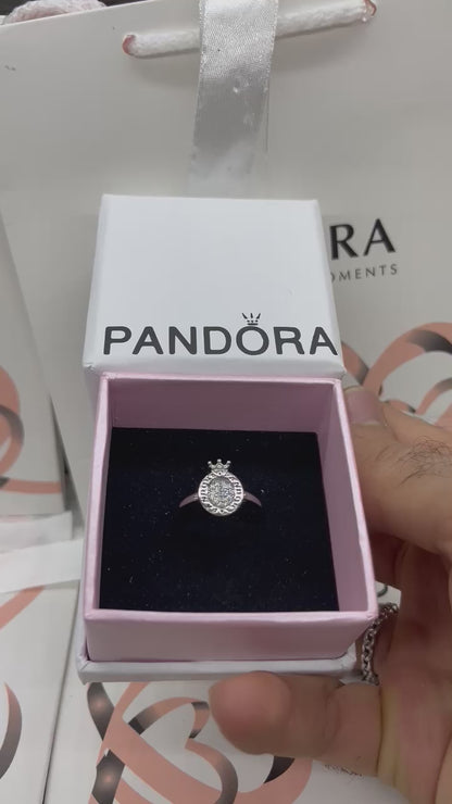 Sparkling signature crown Ring